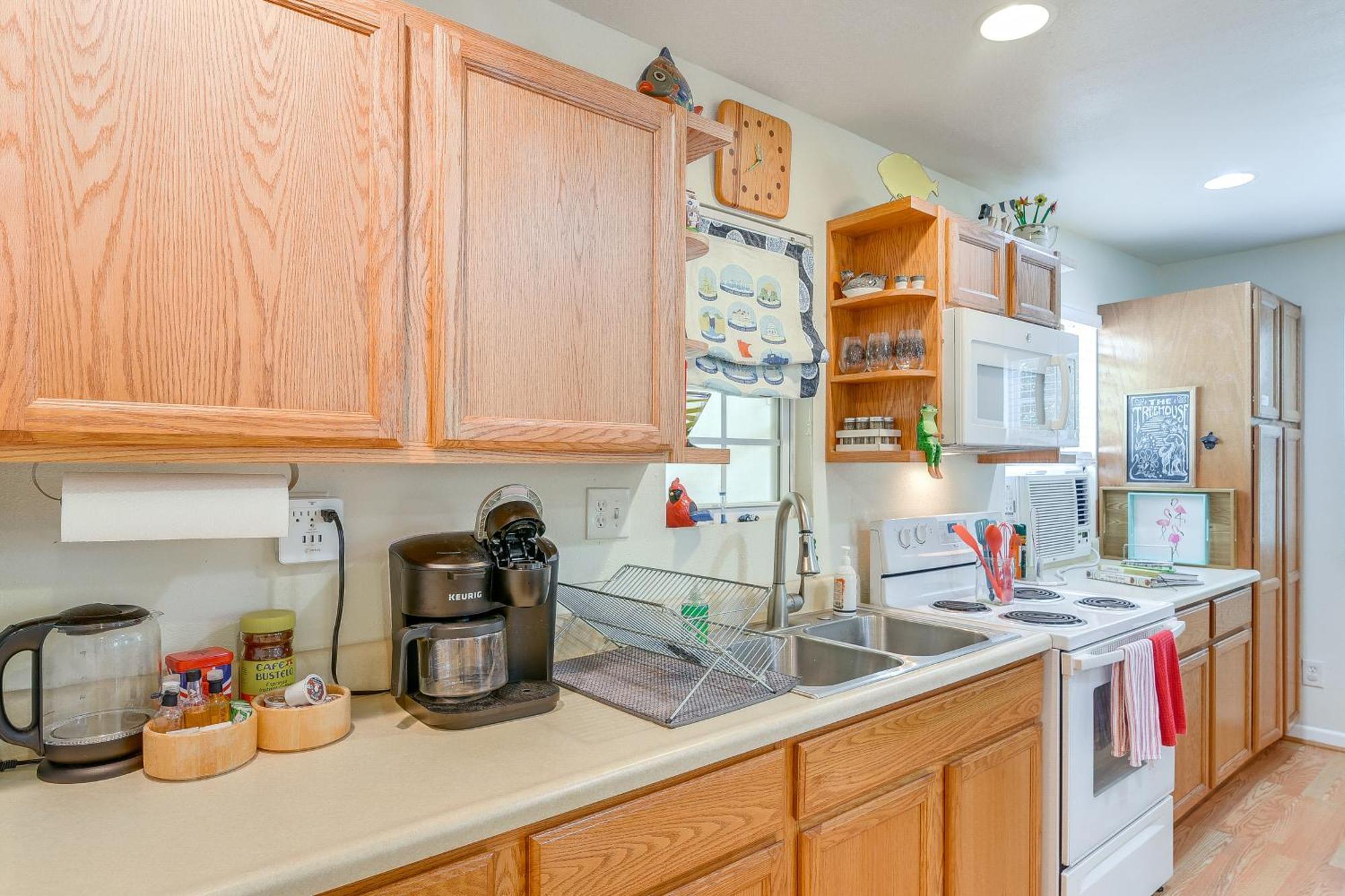 Cozy Galveston Apartment With Private Beach Pass! Luaran gambar